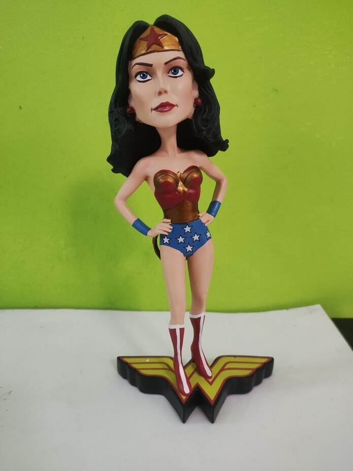 WONDER WOMAN AVENGERS - FIGURA 