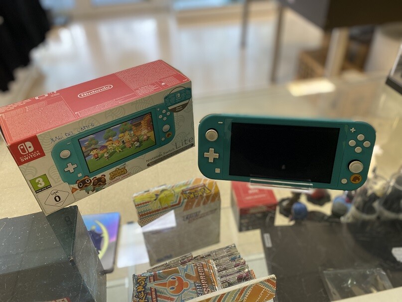 CONSOLA NINTENDO SWITCH LITE AZUL TURQUESA - USADO