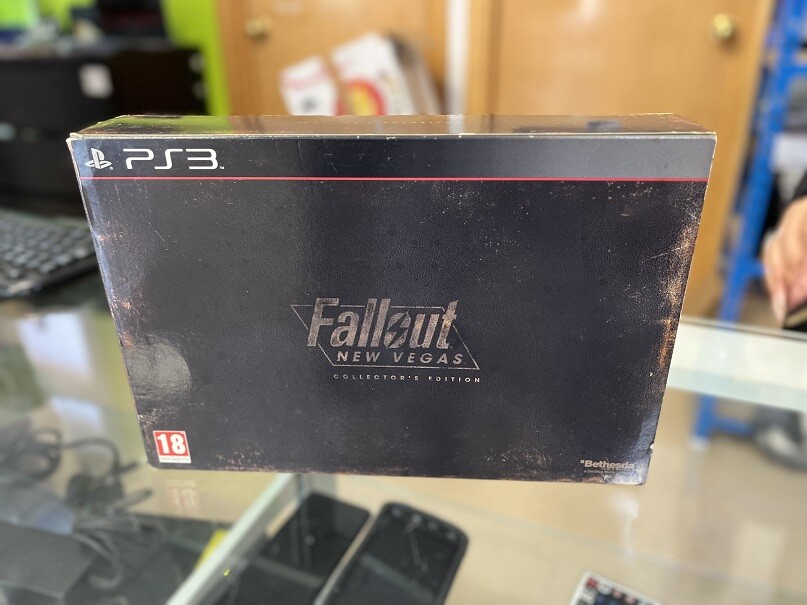 COLLECTOR'S EDITION FALLOUT NEW VEGAS (SP) - PS3 - USADO