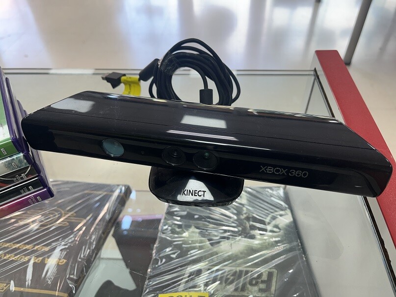 PACK KINECT CON 5 JUEGOS XBOX 360 SLIM - USADO